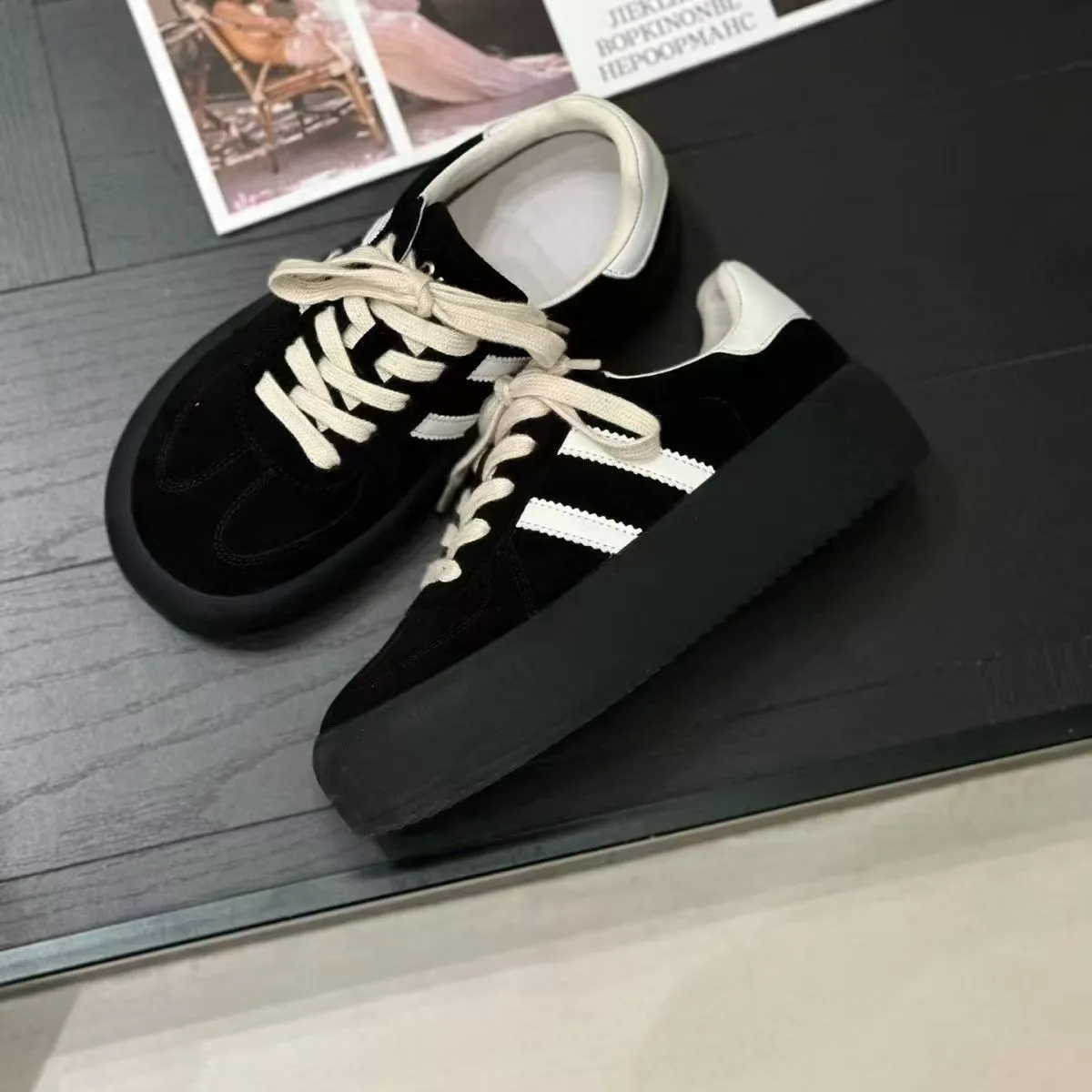 Vans Shoes Old Skool - 新デザインのファッションカジュアルシューズ屋外レースアップスニーカー女性のための女性の快適な多用途スポーツシューズ加硫靴